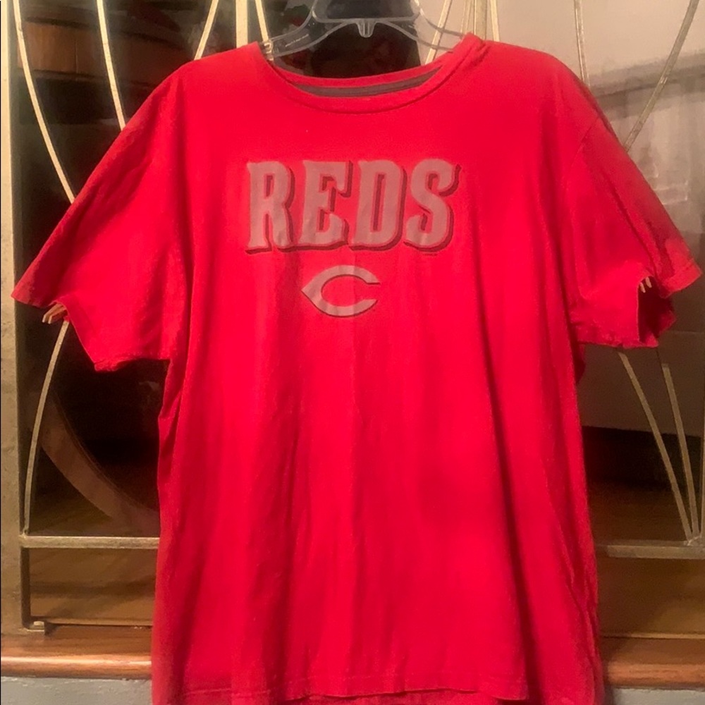 Cincinnati Reds shirt